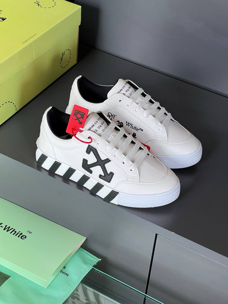 Off-White 