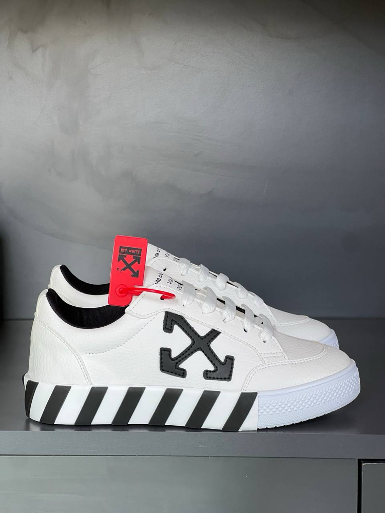 Off-White 