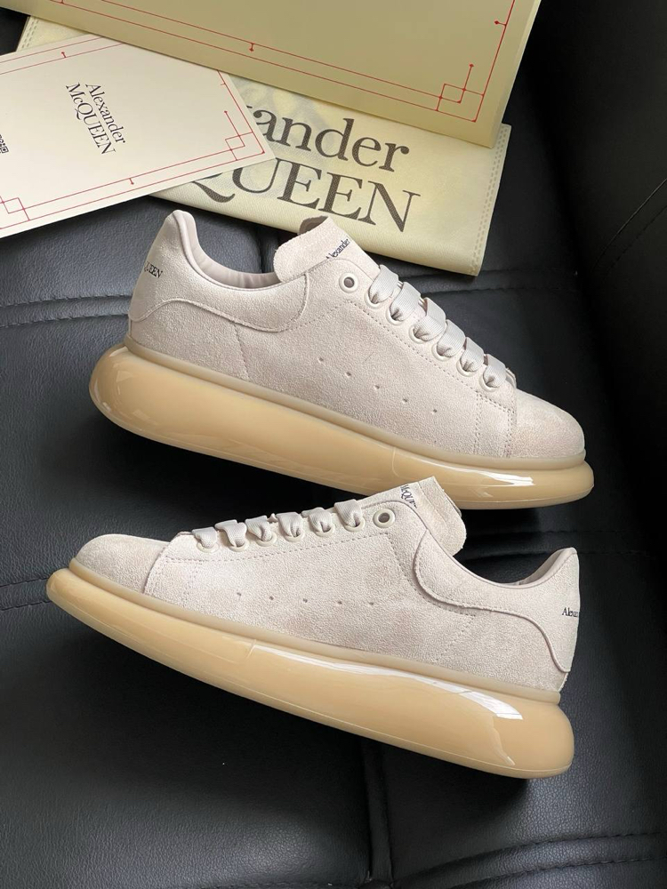 Alexander McQueen 