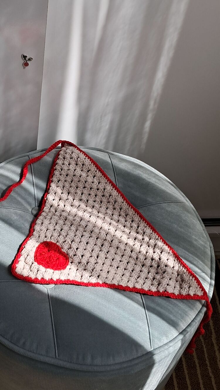 Kalp Detaylı Bandana