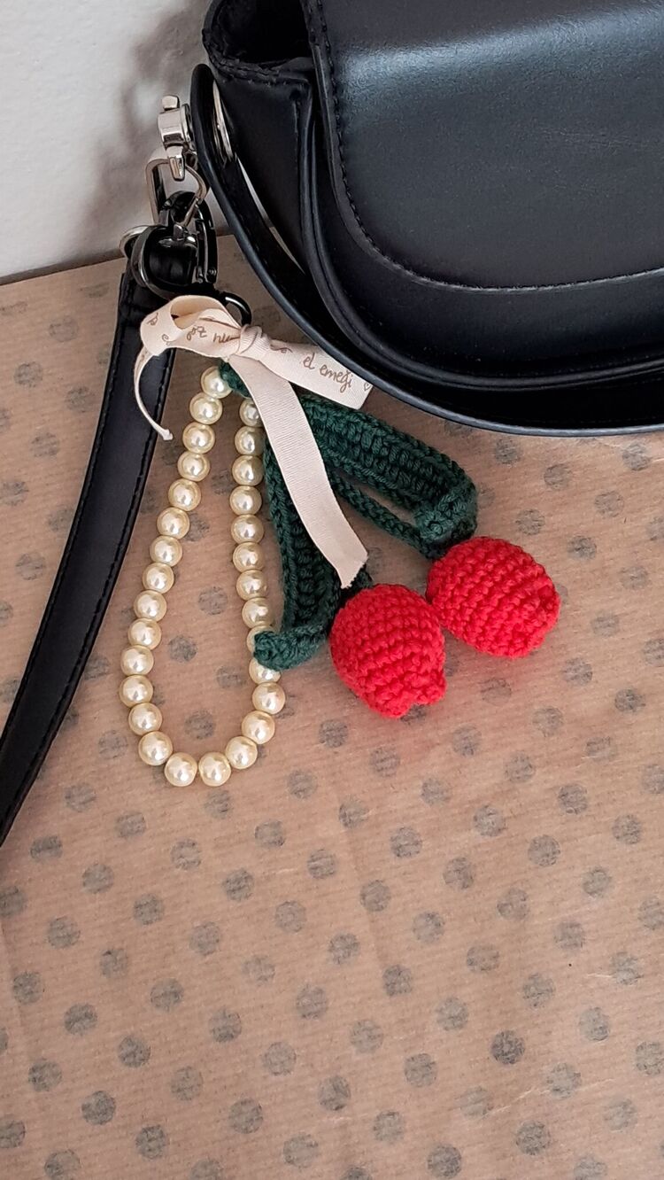 Lale Charm 