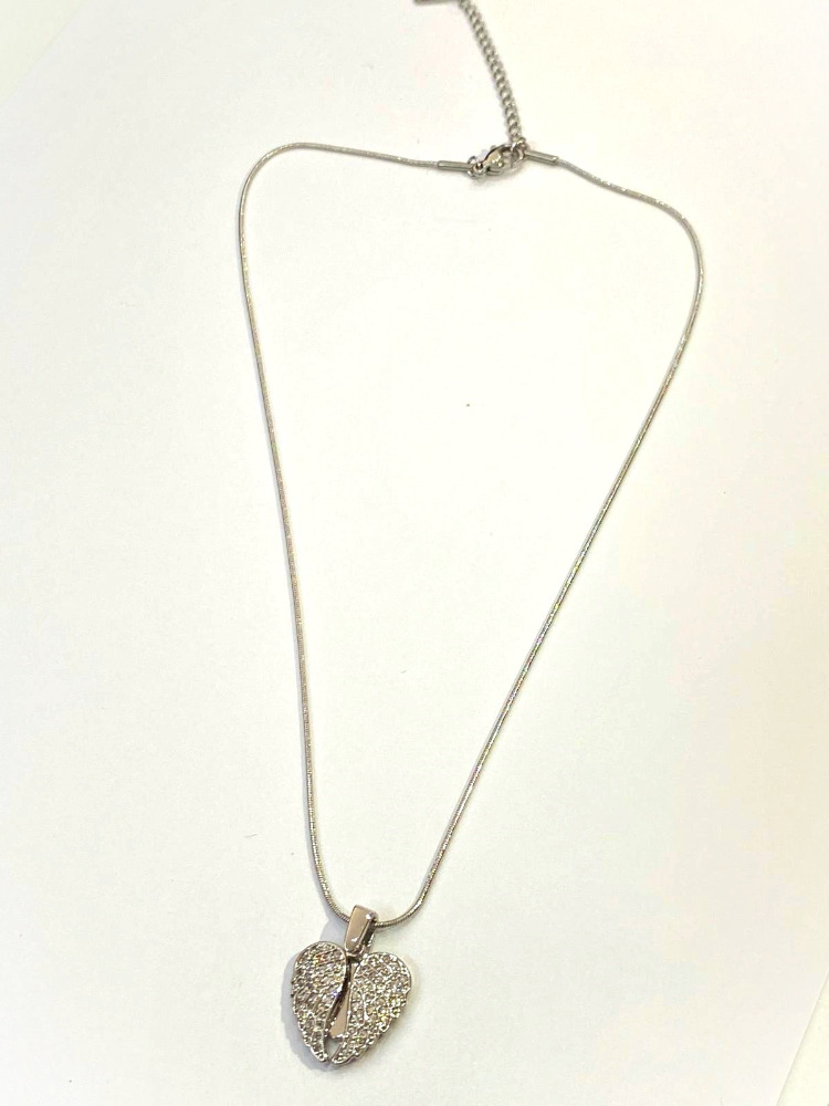 Çelik Açılır Kanatlı Melek Taşlı Kolye Silver