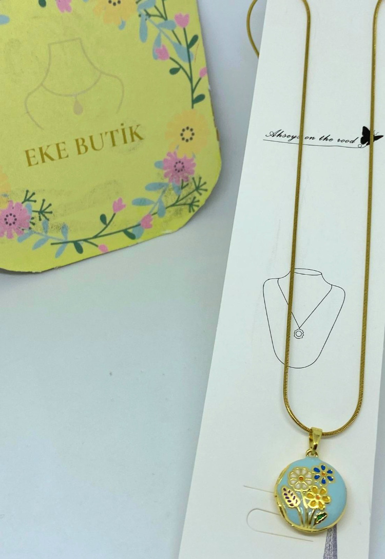 Çelik Mavi Mineli Papatyalı Kolye Gold