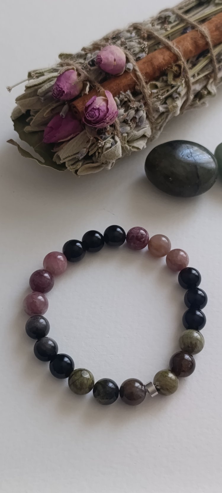 Lâl Garnet & Siyah Turmalin 
