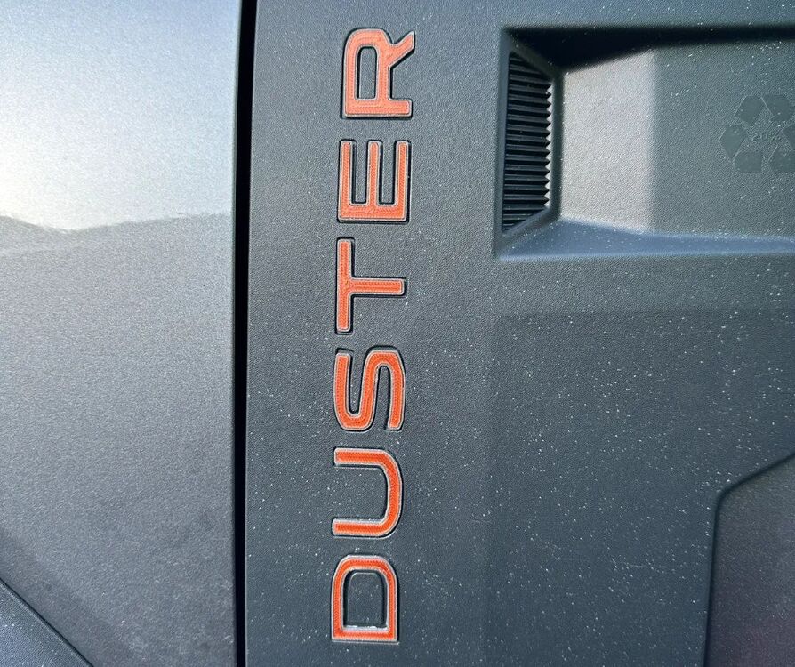 Renault Duster-3 Kapı Üzeri Renkli Duster Yazısı