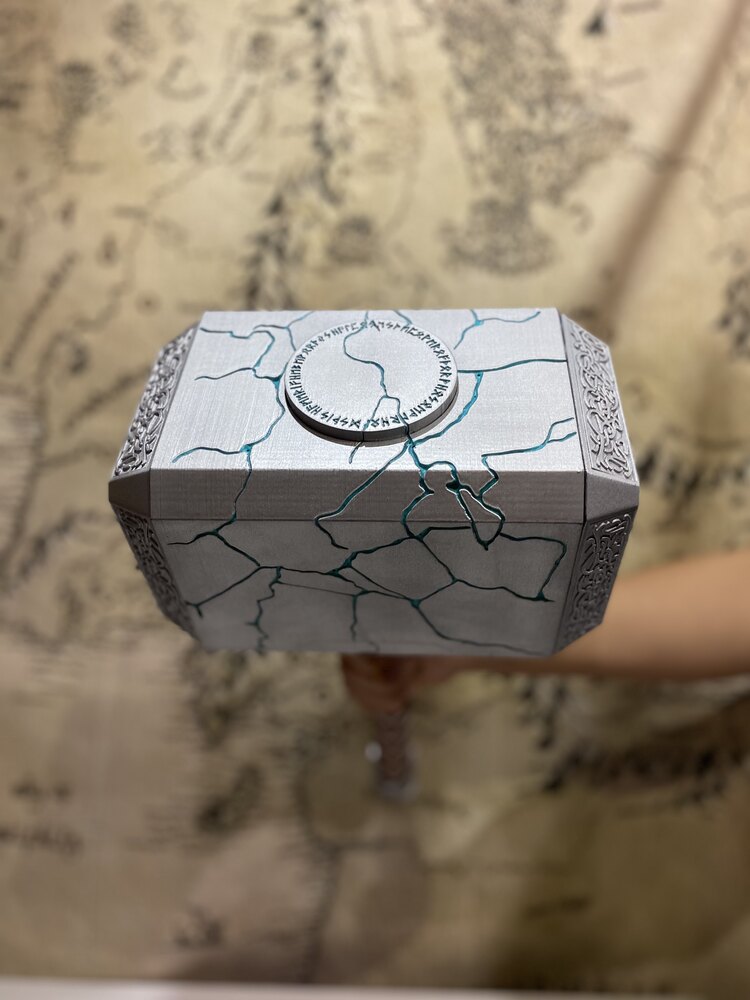 Thor cracked mjolnir ışıklı