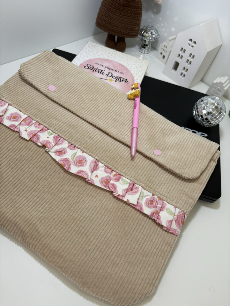 Romantik-MacBook Kılıfı