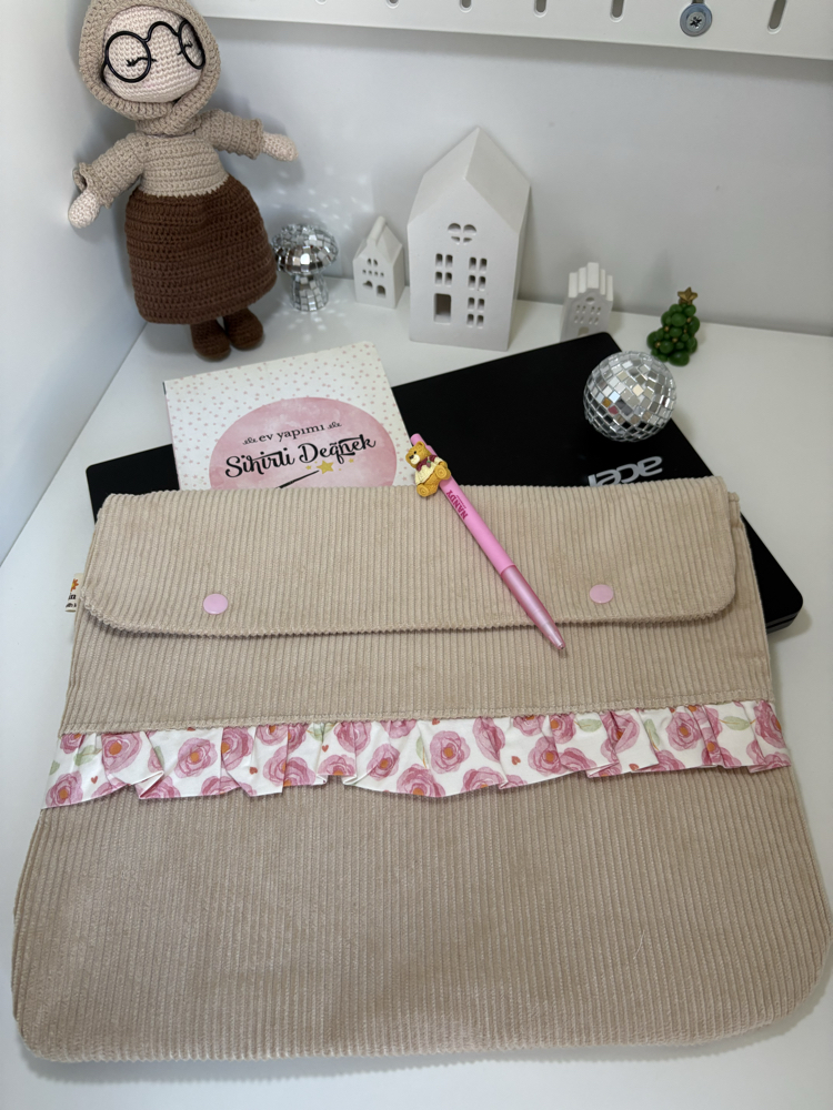 Romantik-MacBook Kılıfı