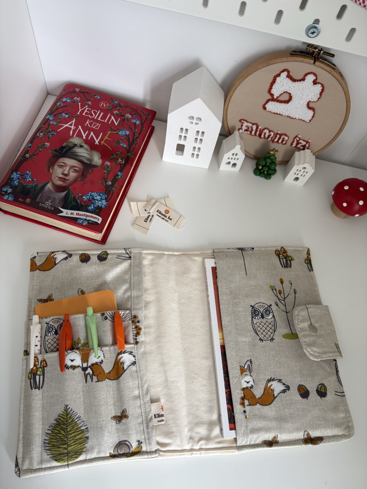 “Anne With An E” Kitap Kılıfı