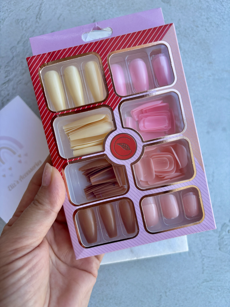 Karışık Renk 4 Boy Takma Tırnak Set