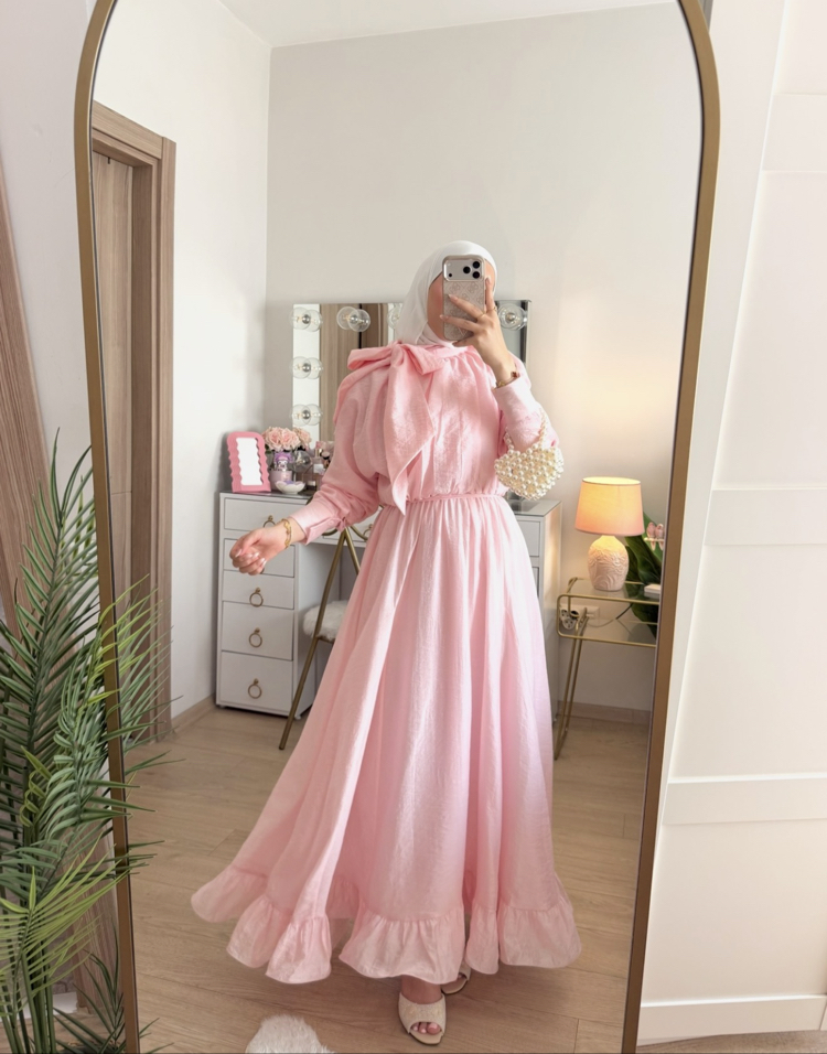Fiyonklu detaylı elbise