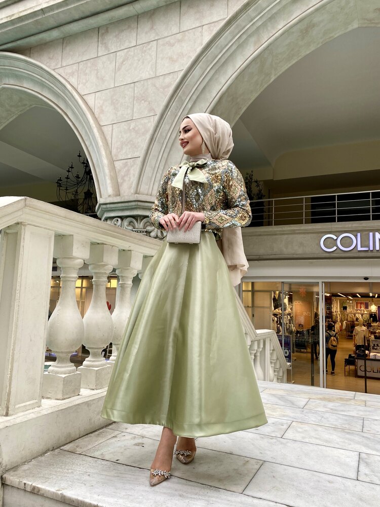 Lolita takım