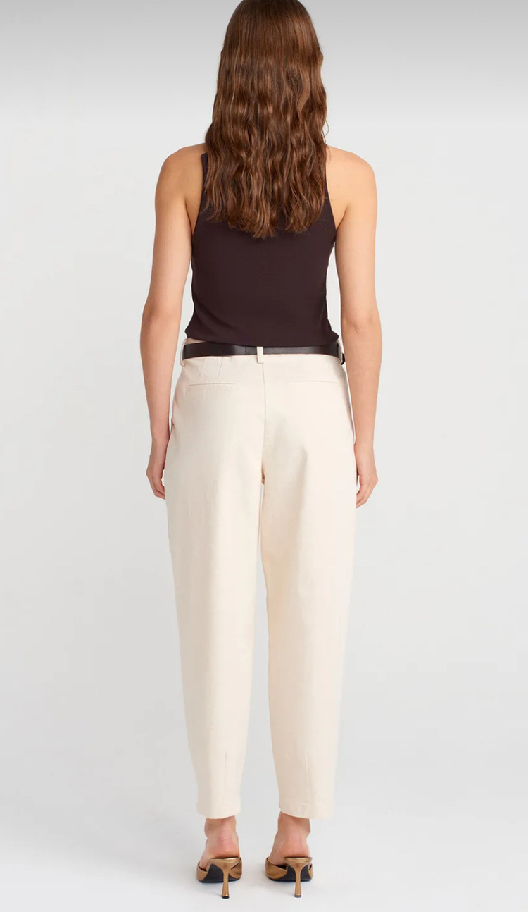 Dilvin EKRU kemerli pensli pantalon 