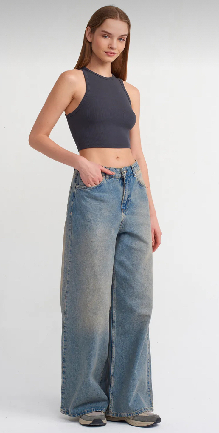 Dilvin dikiş efektli crop top antresit