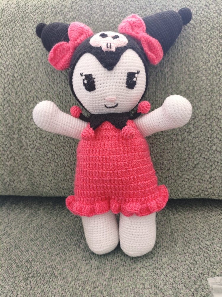 Pembe üstlü kuromi