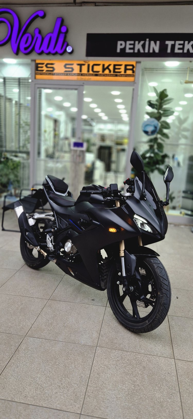 SRK 125 R MAT SİYAH KAPLAMA