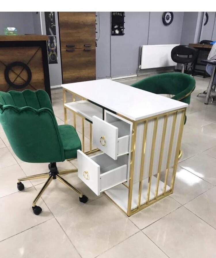Protez tırnak masa takımı