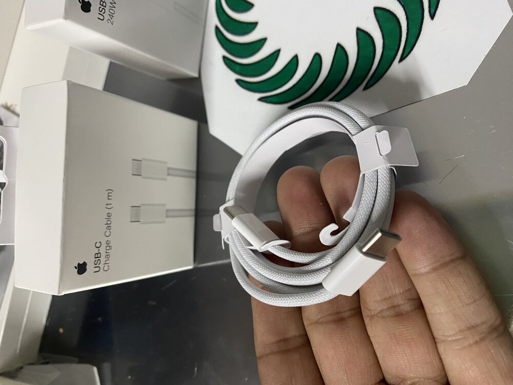 APPLE ORJİNAL YENİ NESİL KABLO İPHONE 15 ve ÜZERİ CİHAZLAR İÇİN ORJİNALDİR KUTUSUNDA