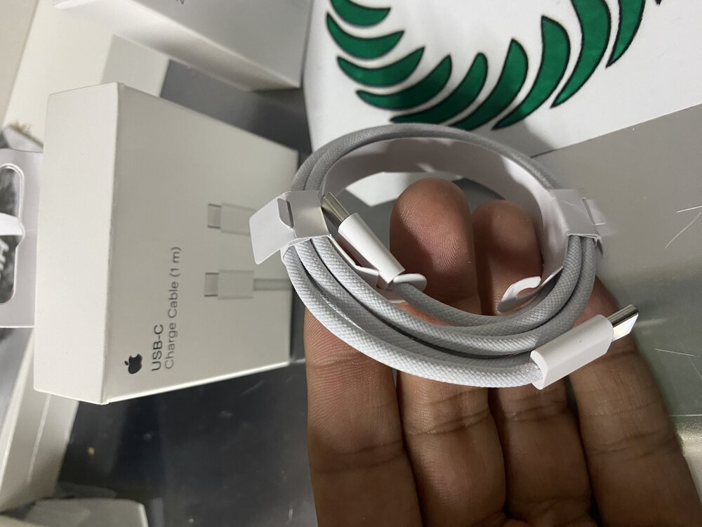 APPLE ORJİNAL YENİ NESİL KABLO İPHONE 15 ve ÜZERİ CİHAZLAR İÇİN ORJİNALDİR KUTUSUNDA
