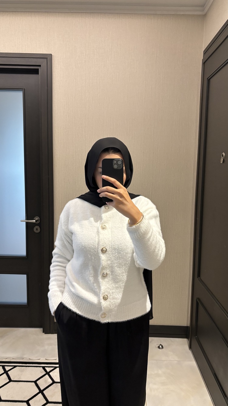 Beyaz Angora Hırka