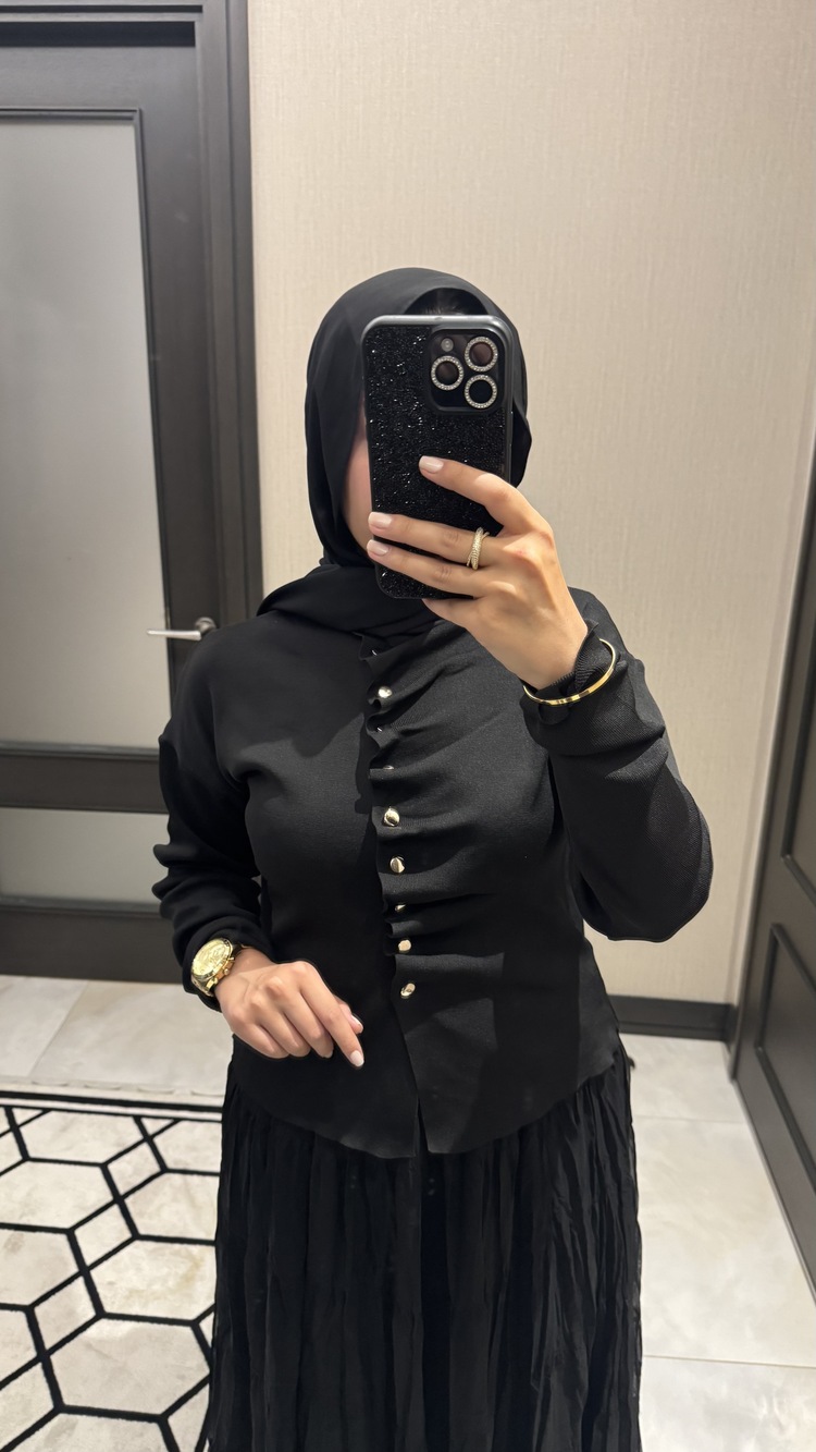Düğme Detaylı Triko Bluz
