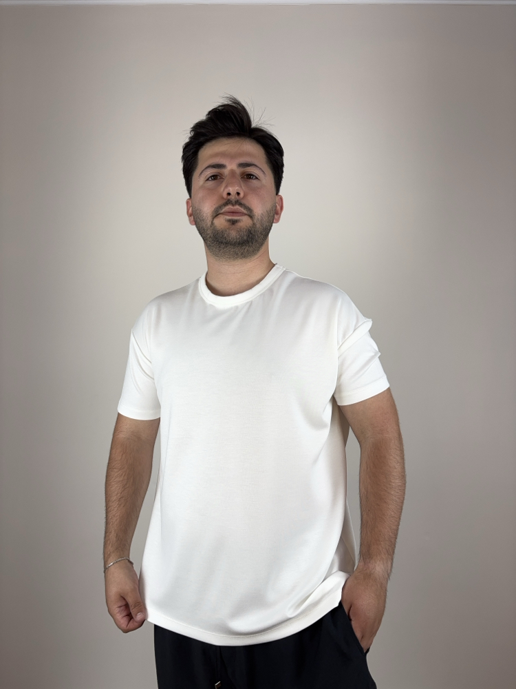 Oysh Beyaz Kol-Omuz Dar Tişört 