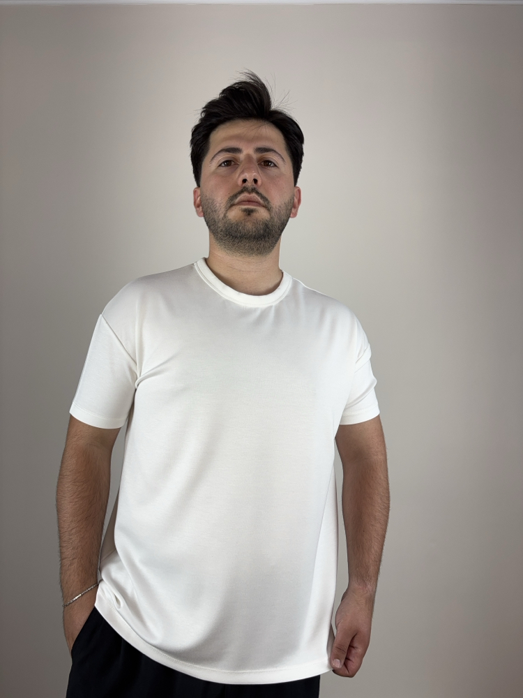 Oysh Beyaz Kol-Omuz Dar Tişört 