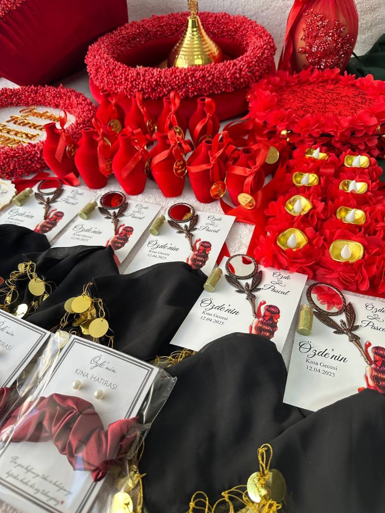 Scarlet Luxury Full-Collection | EW-292689