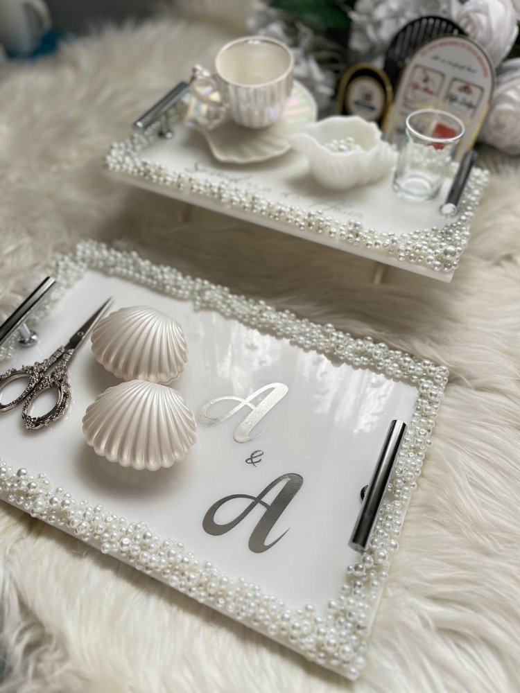 Handgefertigtes Verlobungstablett im Muschel-Design mit Perle | EW-292644