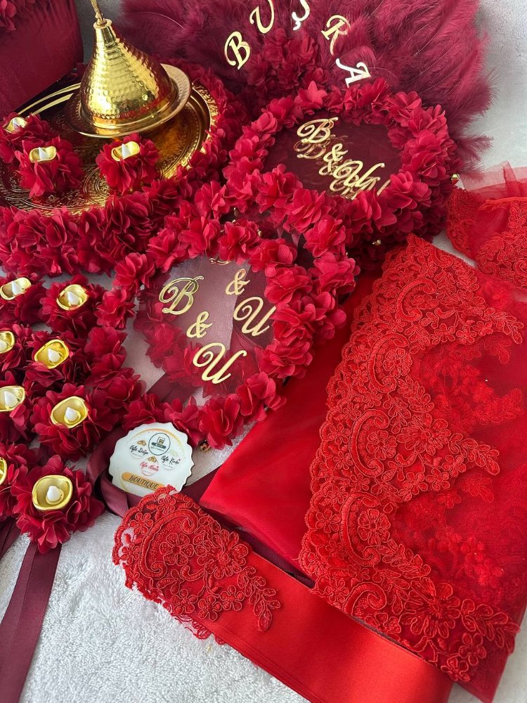 Classic Red Romance Henna-Set | EW-292687