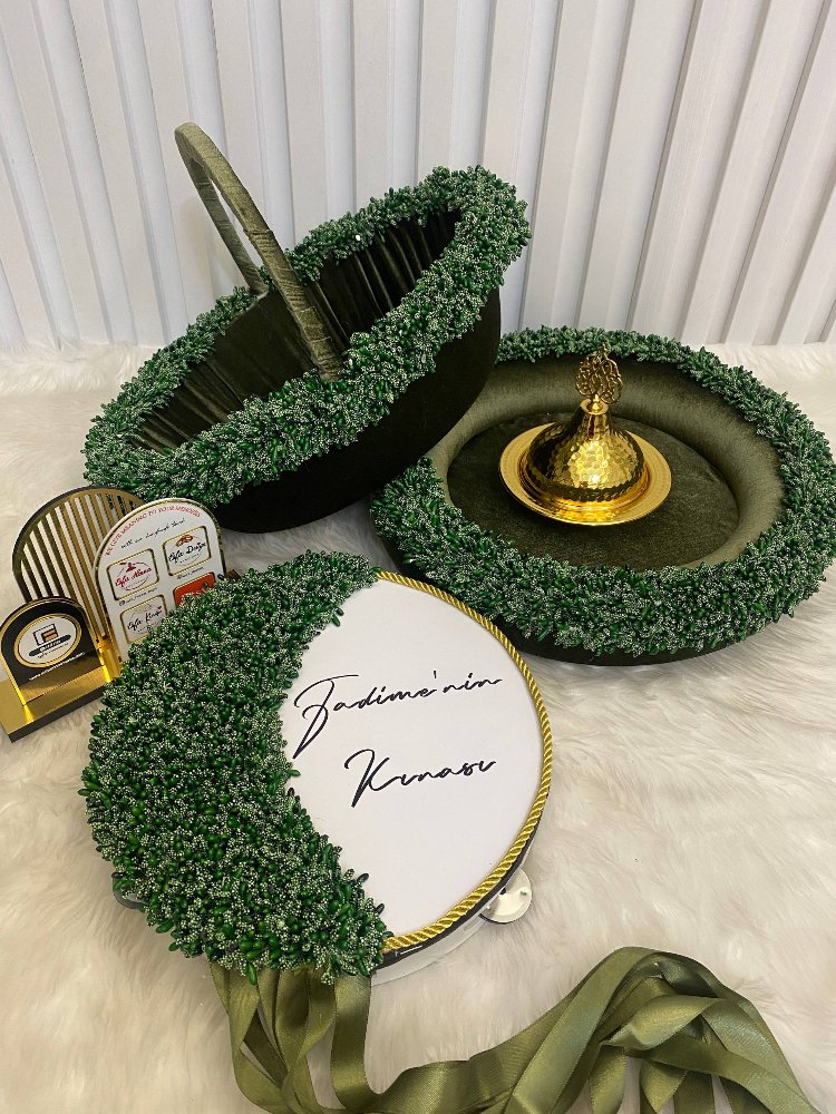 Schleier, Kaffeeblüten-Henna-Korb mit Tablett und Braut-Tamburin 3-teiliges Set | EW-292703