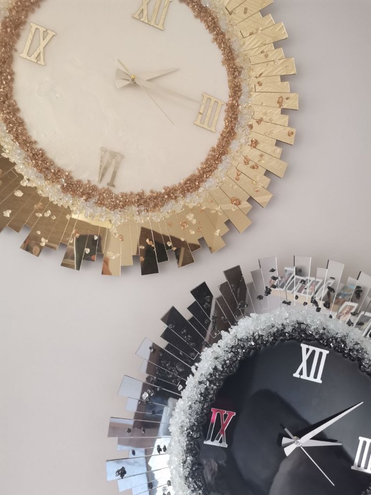 Personalisierte handgefertigte Epoxid-Uhr 35x35 cm | EW-292768