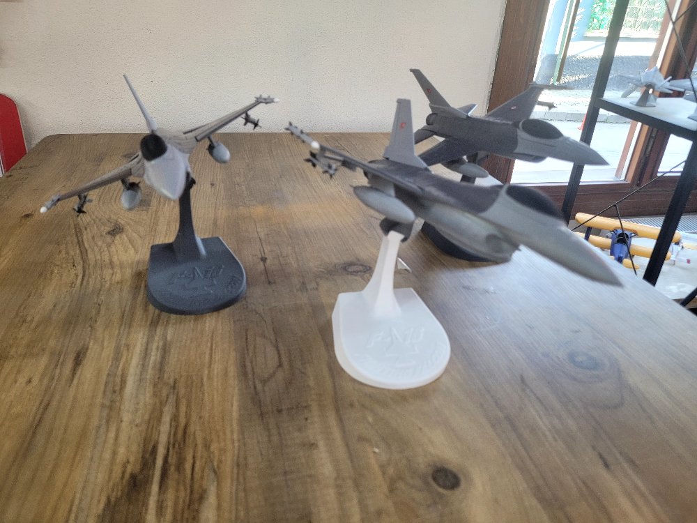 F-16 3D Maket uçak