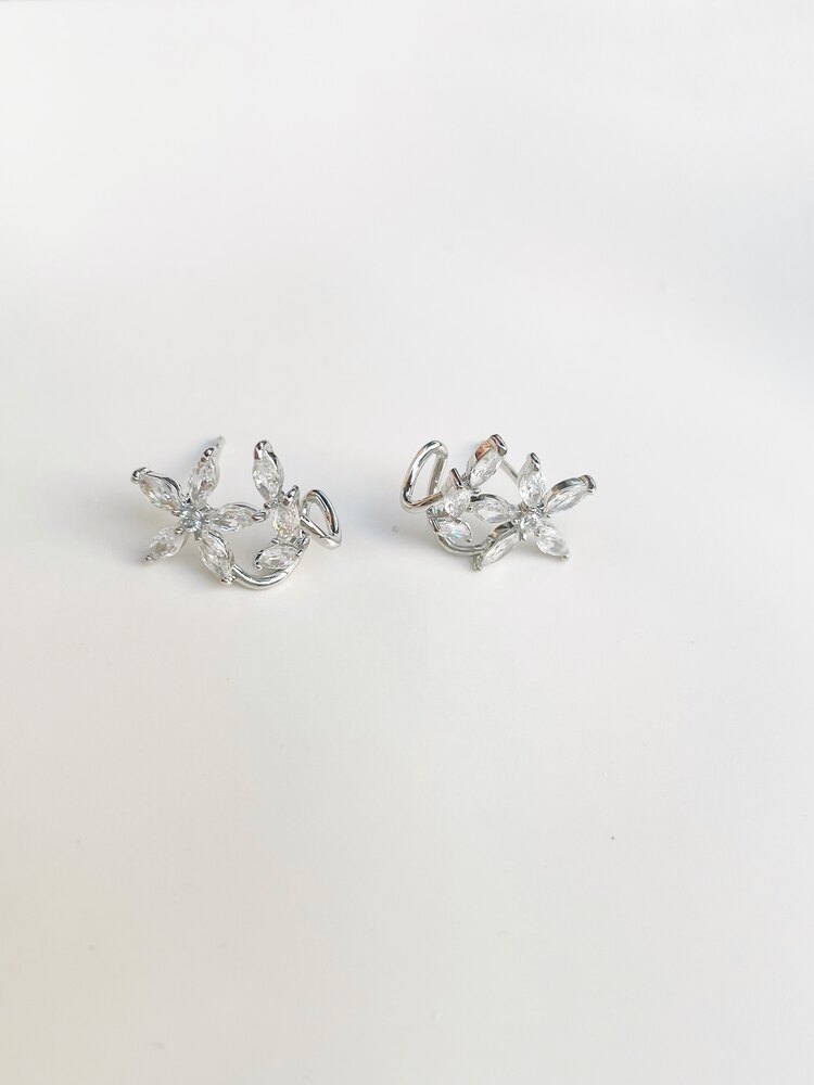 Silver Çiçek Küpe