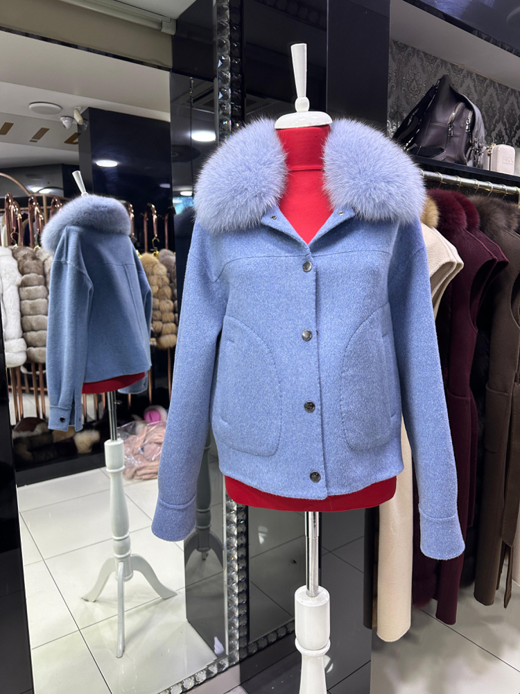 Cashmere Luis Cap