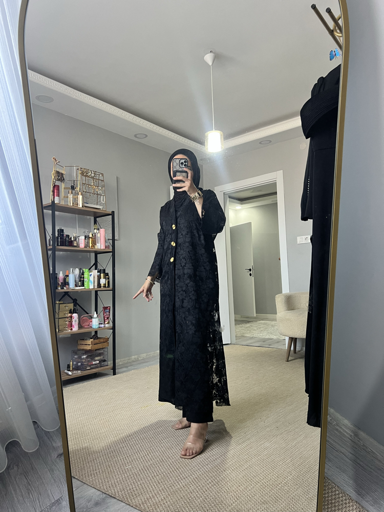 Gold detaylı dantel abaya 