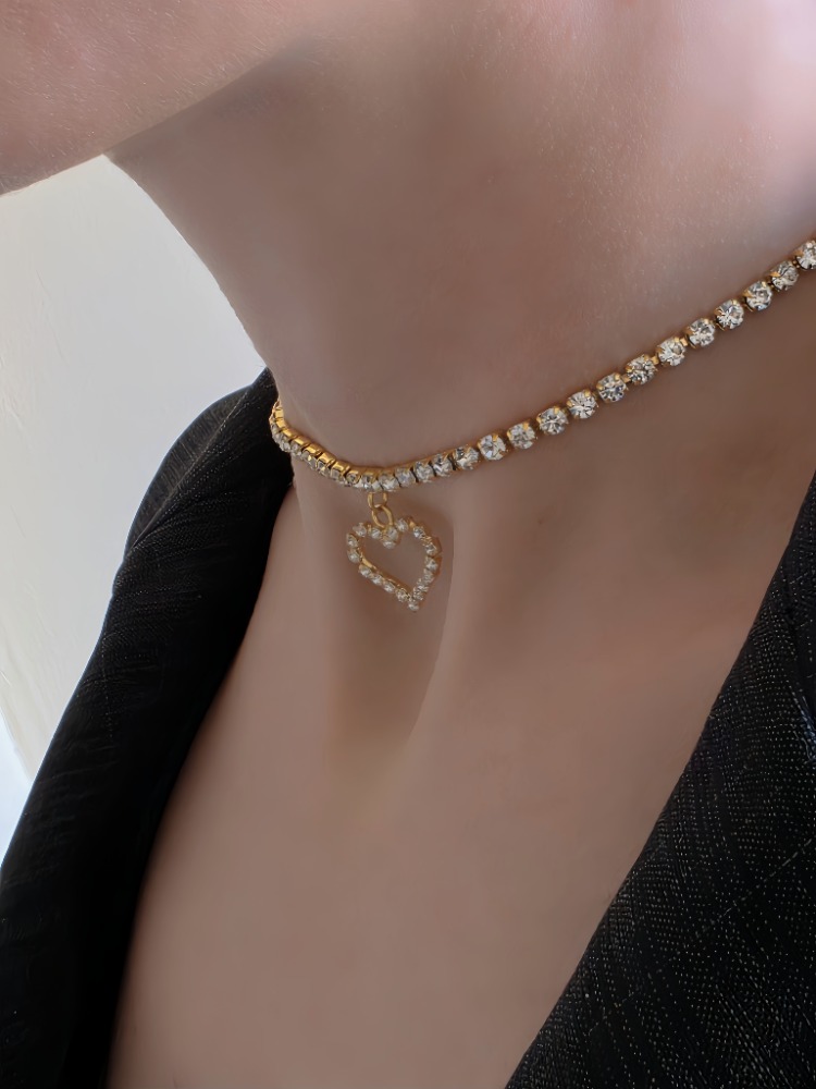 Tek Sıralı Kalp Figürlü Kristal Taşlı Choker Tasma Silver Gold Kolye - 1790