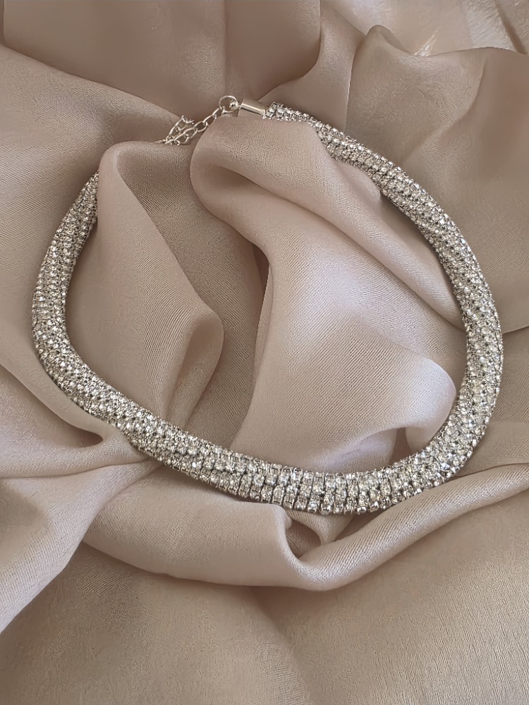 Beyoğlu Taşlı Boru Model Silver Renk Kolye- 1792