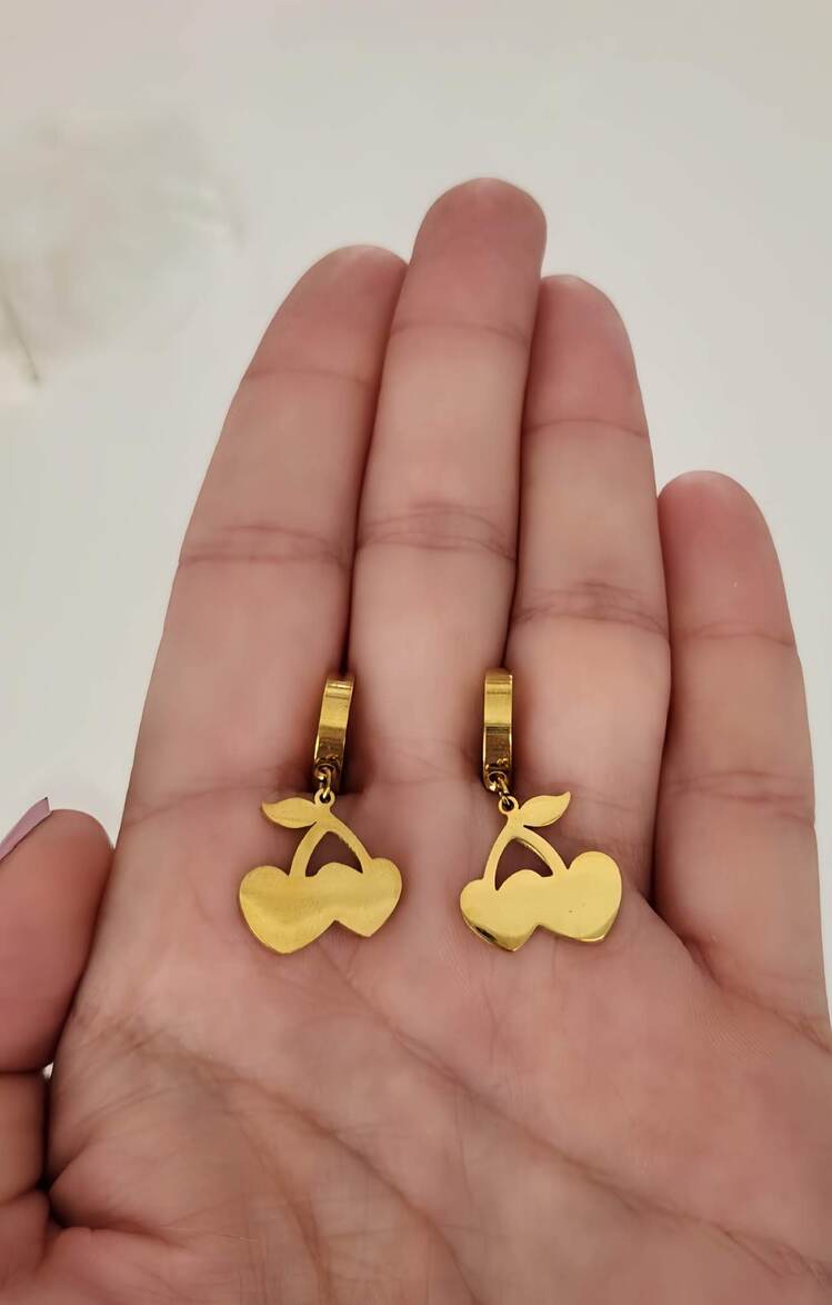 Kiraz Model Altın Kaplama Çelik Küpe