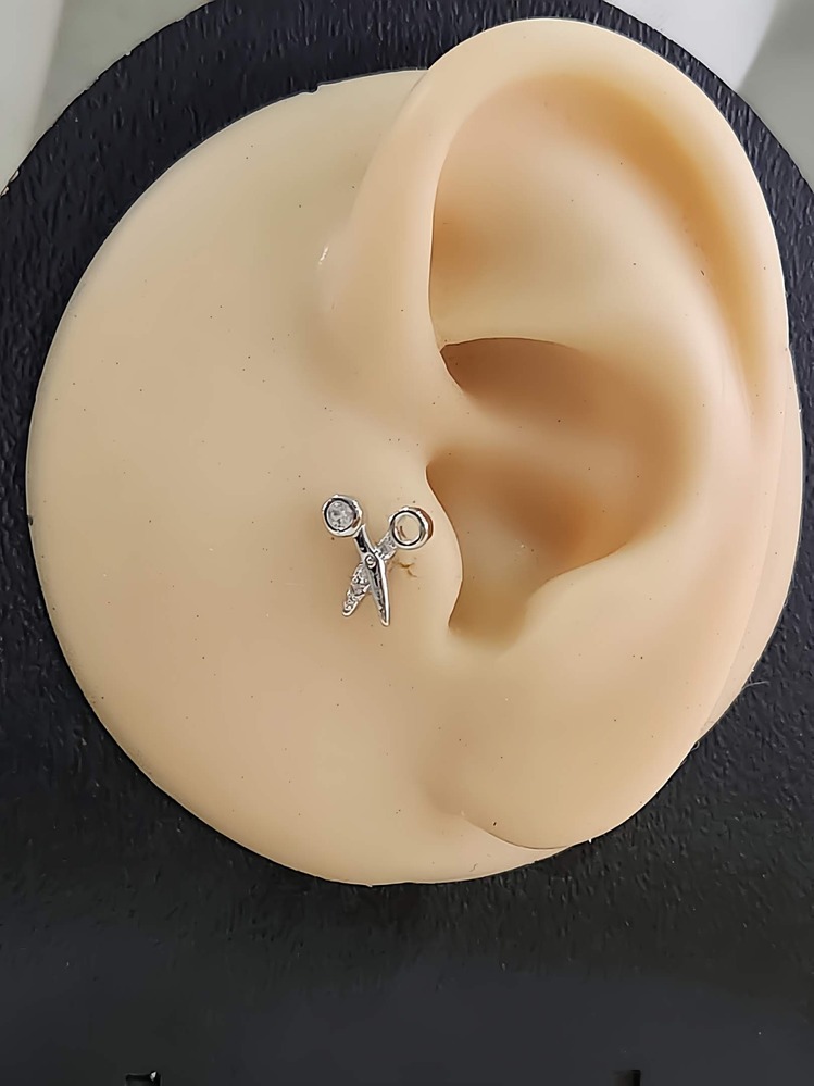 Makas Model Kıkırdak Piercing Tragus Helix Silver Gümüş Renk Küpe - 1299