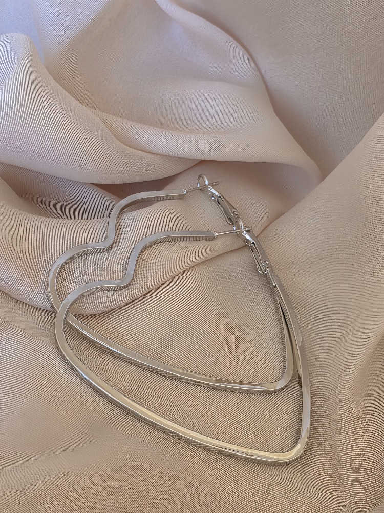Kalp Model Halka Silver Renk Çelik Küpe 6cm - 1776