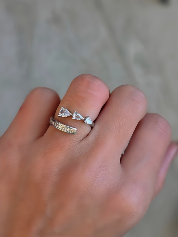 Ayarlanabilir Damla Model Zirkon Taşlı Silver Renk Çelik Yüzük- 1769