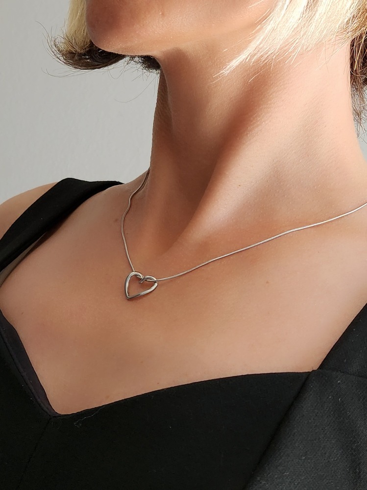 Kalpli Düğüm Loop Silver Gümüş Renkli Kolye - 1212