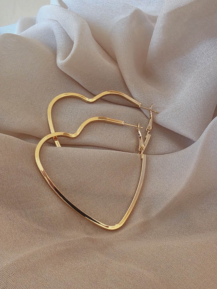 Kalp Model Halka Gold Renk Çelik Küpe 6cm- 1777