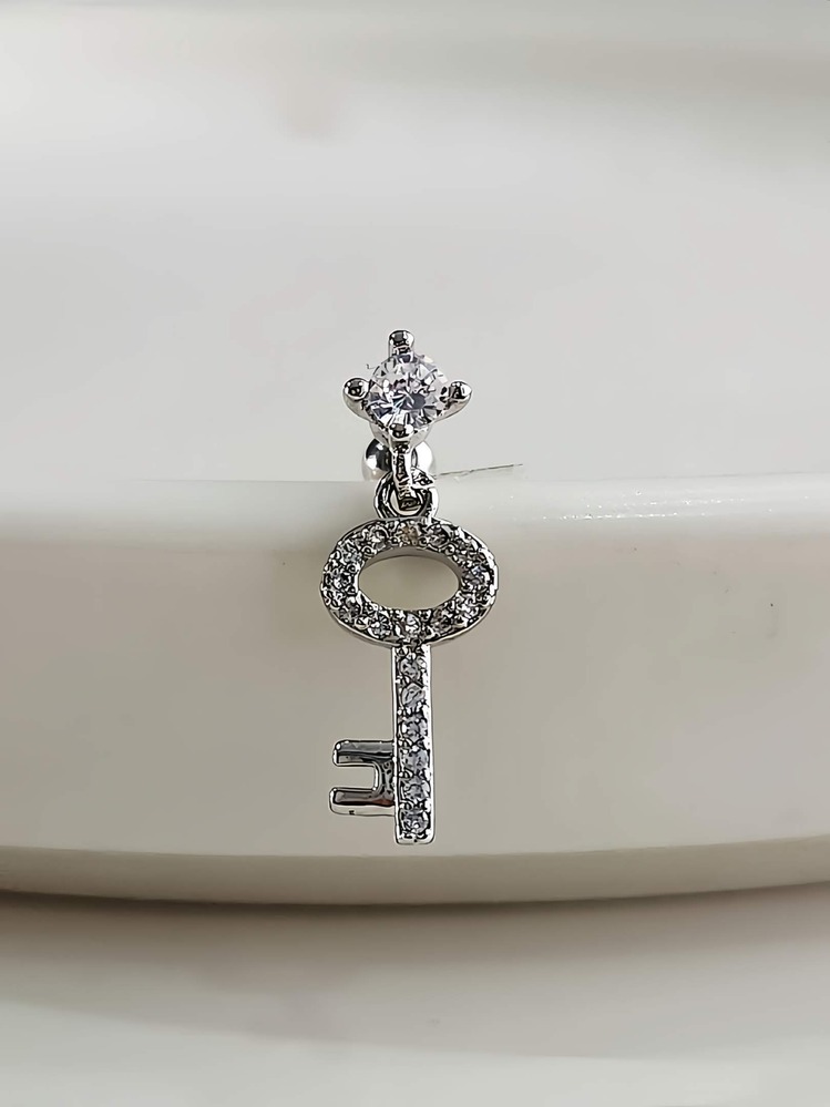 Kilit Anahtar Model Kıkırdak Piercing Tragus Helix Silver Gümüş Renk Küpe - 1297
