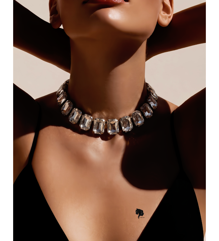 Harmonia Elmas Görünümlü Baget Kare Model Choker Kolye - 1577