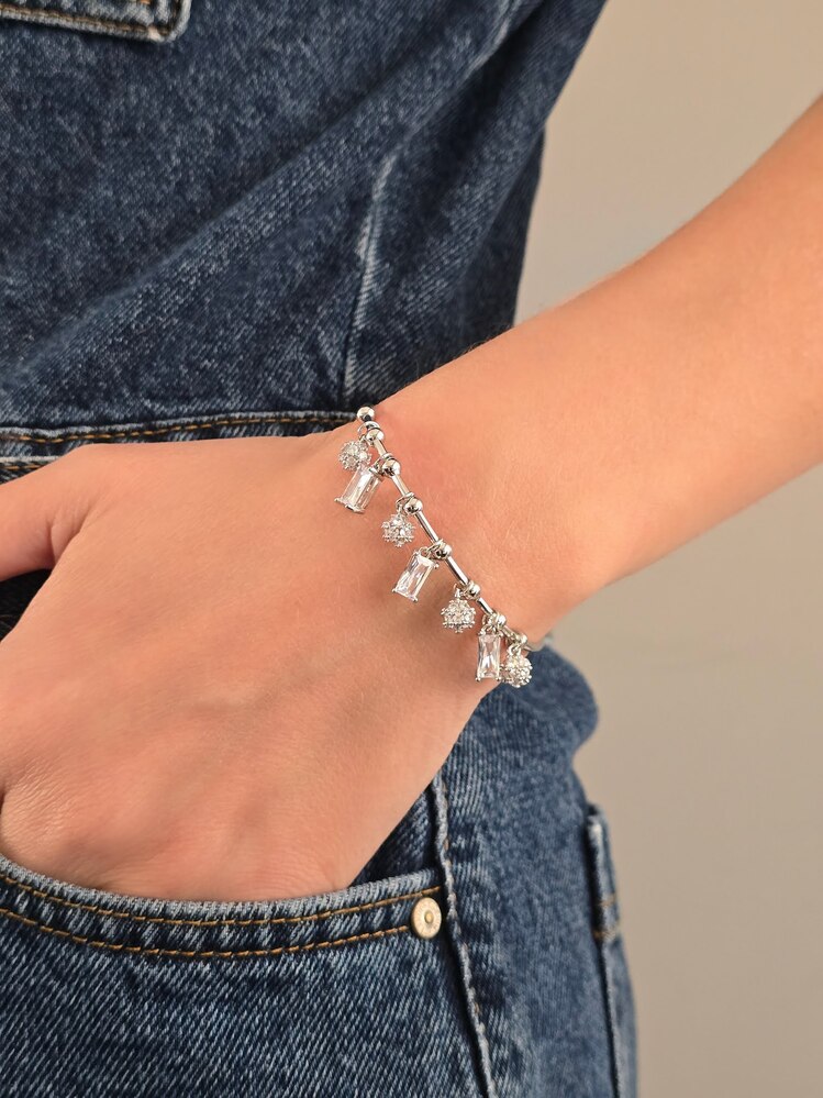 Ayarlanabilir Baget - Top Model Zirkon Taşlı Silver Renk Kelepçe Bileklik- 1424