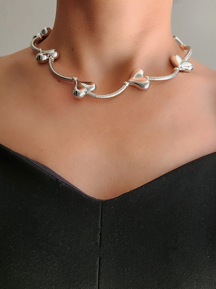 Kalp Model Trend Silver Gümüş Renk Kolye - 1202