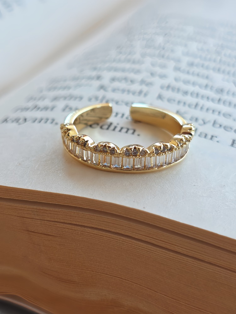 Ayarlanabilir Su Yolu Model Zirkon Taşlı Gold Renk Çelik Yüzük- 1768
