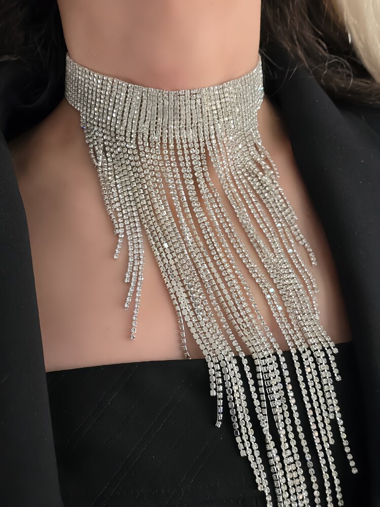 Kristal Taşlı Saçaklı Püskül Model Silver Renk Abiye Choker Tasma Kolye - 1400